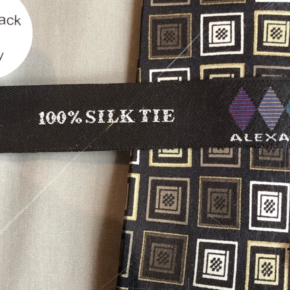 Alexander Julian Colours Dress Shirt & Silk Tie - Picture 11 of 15